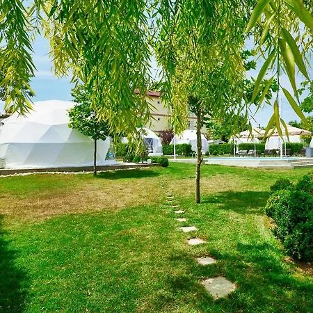 אוהל מפואר Seagloo Glamping - Adults Only 12y קוסטינסטי