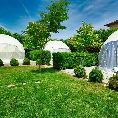 Seagloo Glamping - Adults Only Costinesti