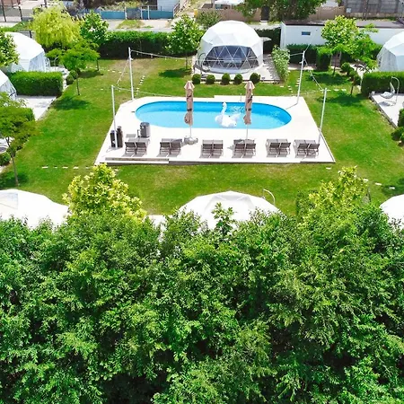 Seagloo Glamping - Adults Only 12y * 코스티네스티